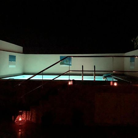 Atico Con Piscina Privada A 100M Del Mar Apartment Vera Bagian luar foto